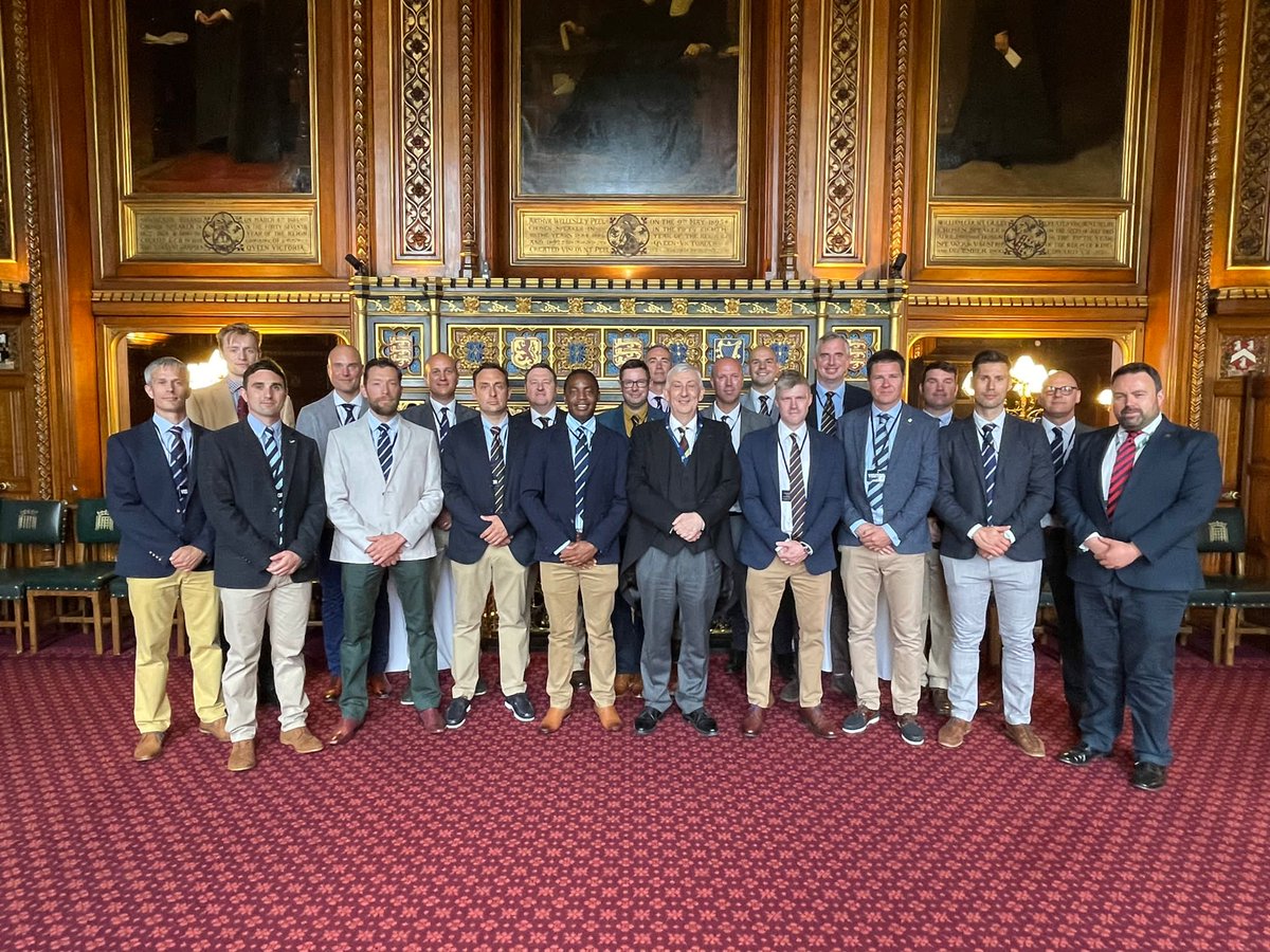 1AAC Warrant Officers Cultural Visit to London. Attended Prime Minister’s Questions, VIP tour of the Houses of Parliament and quick trip to No. 10 @1st_AviationBCT @ArmyAirCorps @aacrecruiting @chrisloder @CommonsSpeaker #AviationRecce #IAmCombatAviation