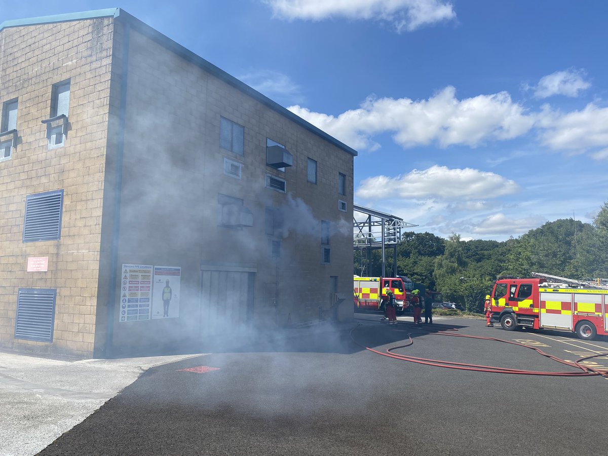 HuwJakeway's tweet image. Pleasure to host @HSSouthGlam at our @SWFireandRescue Training and Development Centre this afternoon and show what we at @TesmSouthWales do to keep our communities safe