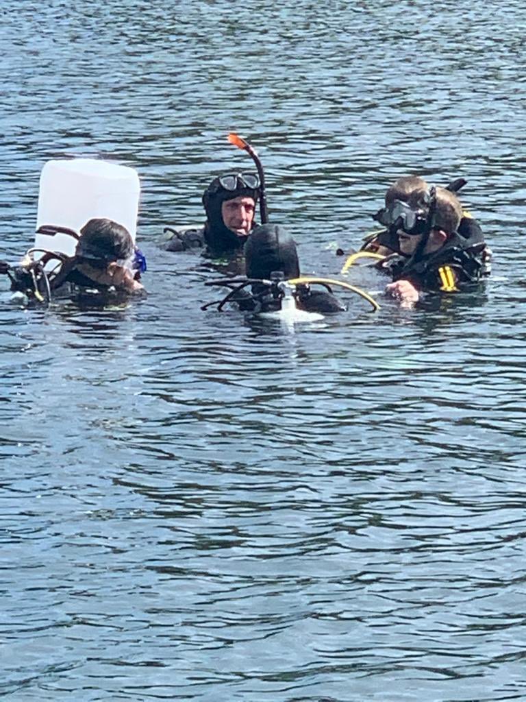 OrielHighSchool's tweet image. Day 2 of of scuba diving! 🤿 💜🤿 #LearningNewSkills #PadiCourse #ActivitiesWeek2022