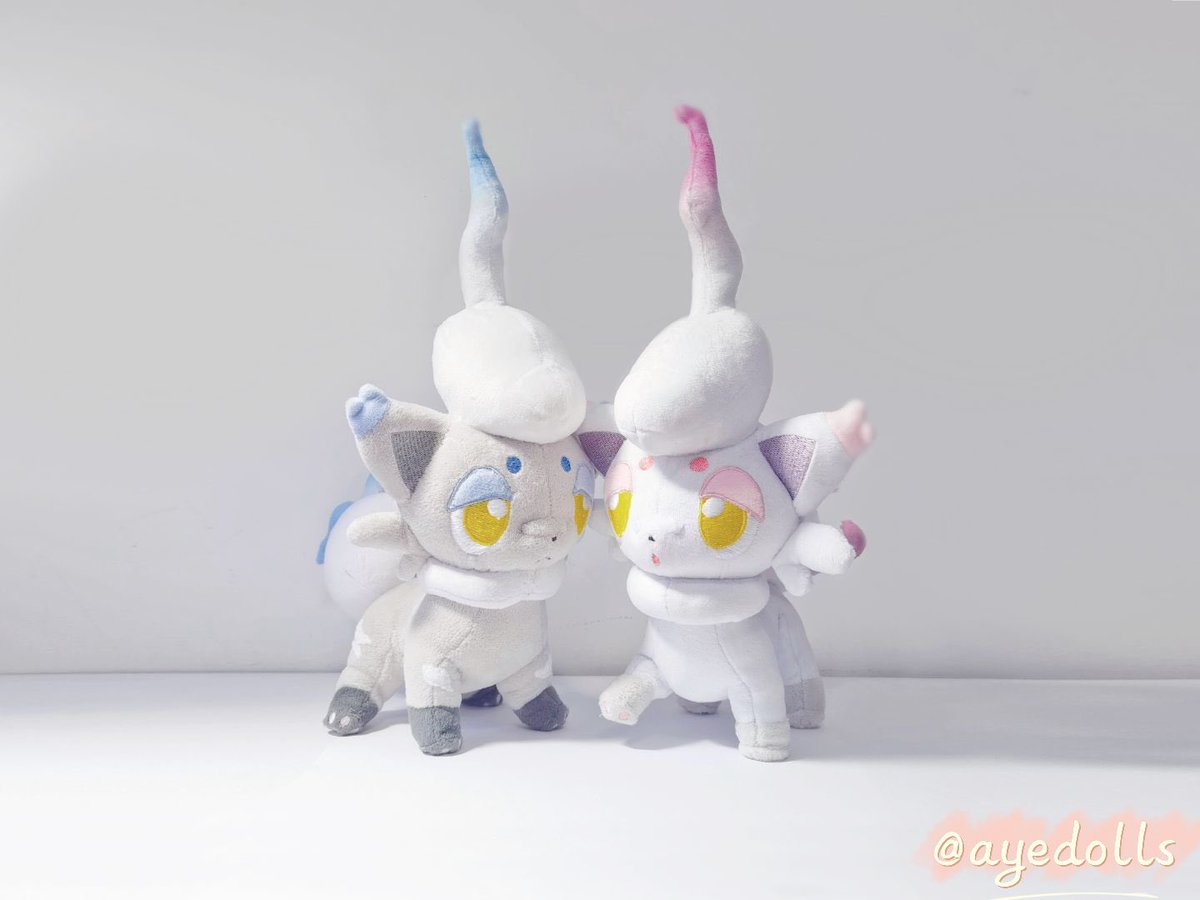 Ayedolls's tweet photo. Sea-salt and peach flavour zorua 😍
(FINALLY finished these two babies🥰
🌸❄️🌸❄️🌸❄️🌸❄️🌸❄️🌸
#hisuianzorua #zorua #PokemonArt #PokemonLEGENDS #pokedoll #pokemonplushies #pokemoncentre #cute #kawaii #ゾロア #PokemonLegendsArceus #plushie #sew #doll #handmade #zoroark #Pokemon https://t.co/ns1plbGMJJ