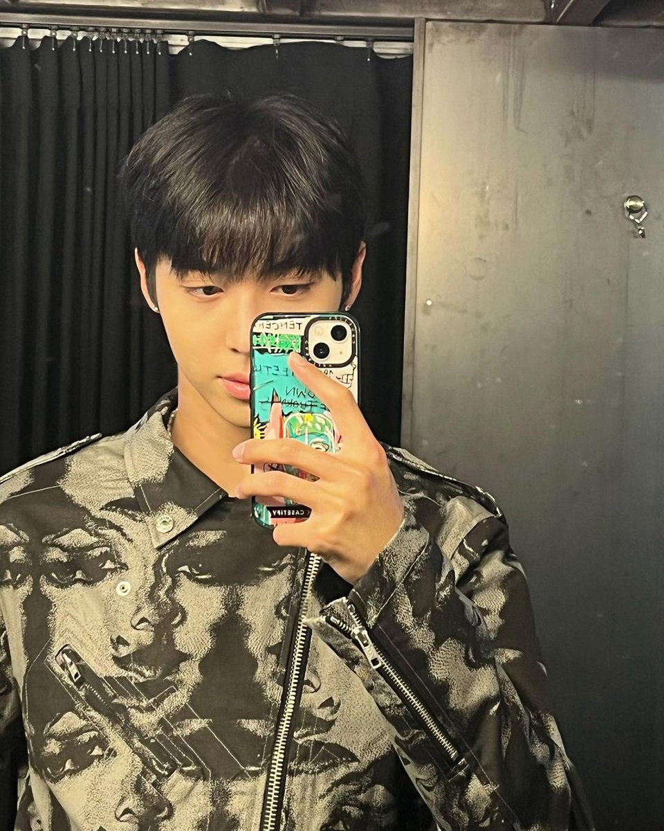 tr_agallery's tweet photo. 071422 instagram update!
#woochan https://t.co/V7B0BI92MP