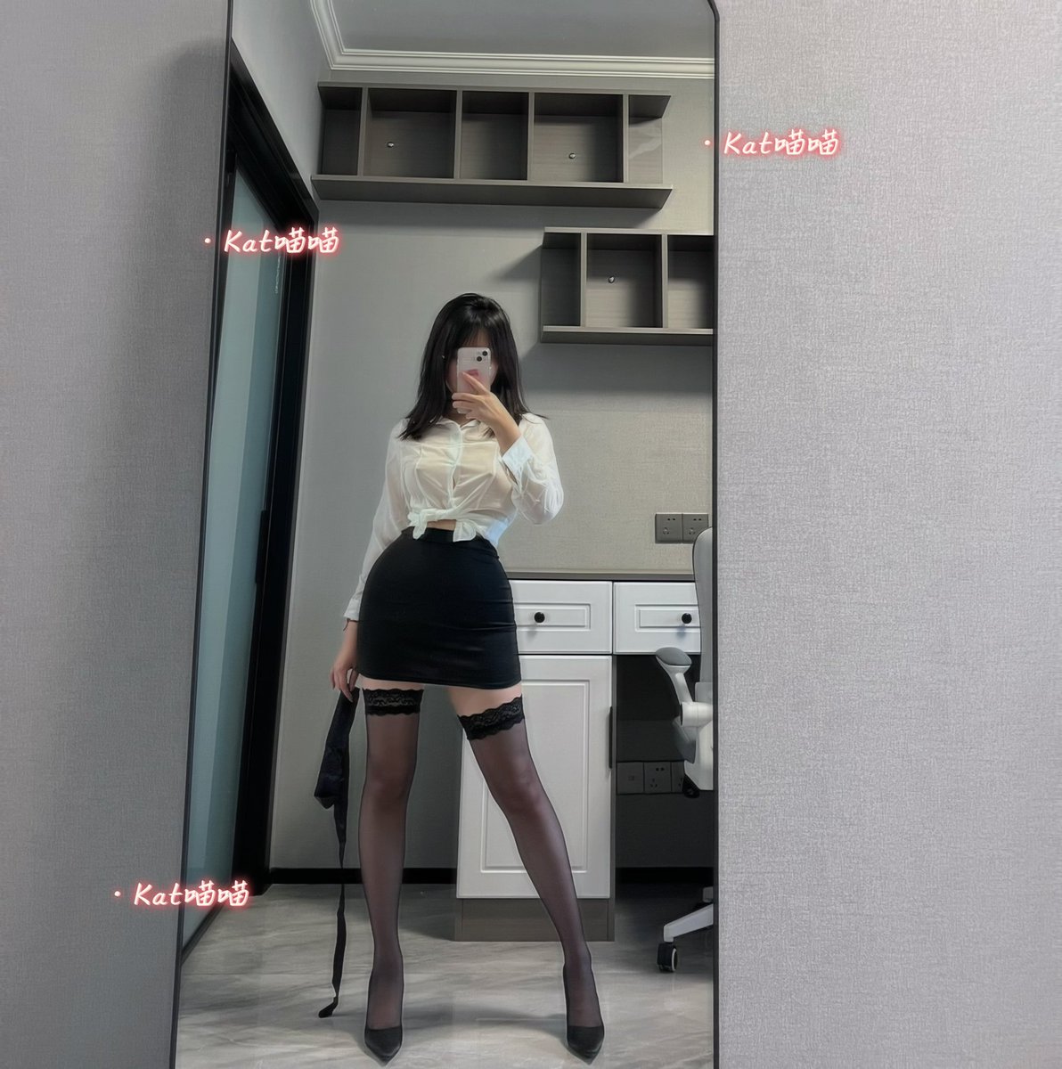 YanKatMiao's tweet photo. 能不能对着我说爱我.🫧
丝袜🧦来自：@FEIENSILKY #绯凡柔美隐享丝滑 #绯隐FEIEN #绯隐丝袜 https://t.co/i9asOKokFW