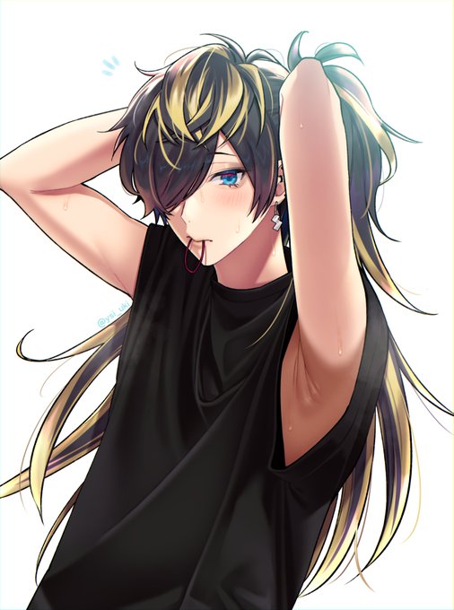 首元が蒸れるっすねぇ… 