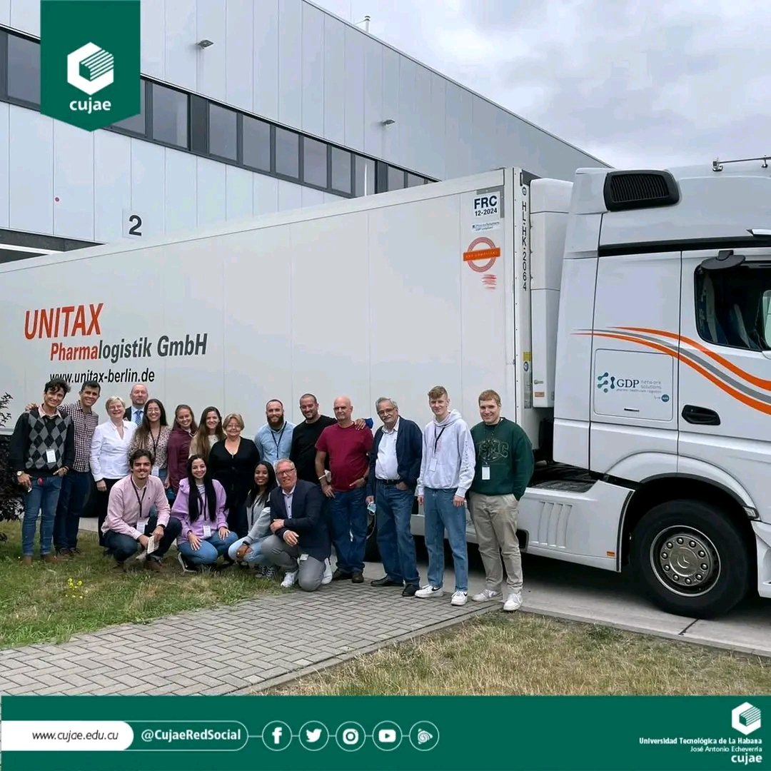 CujaeRedSocial's tweet photo. Un grupo de 8 estudiantes de @CujaeIndustrial visitan @UNITAXBerlin y la @TH_Wildau en Alemania. Acompañados del Dr.C @IgorLopesCU1 quien nos comenta que PHARMALOGISTIK compañía establecida y con notables resultados; es receptiva a las ideas para la mejora de sus operaciones. https://t.co/2RoiPPz2dd