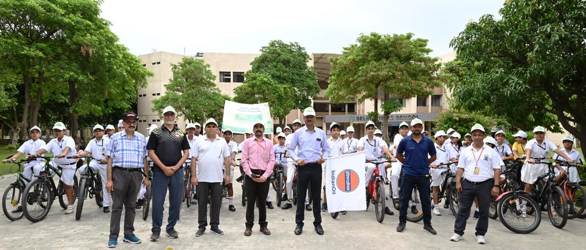 Enthusiastic children of DPS <a href="/IndianOilcl/">Indian Oil Corp Ltd</a>’s Panipat Refinery Township took part in Cyclothon under Swachhta Pakhwada. They pledged to practice cleanliness rightly believing the theme Clean India, Prosperous India.
<a href="/swachhbharat/">Swachh Bharat Mission - Grameen</a>
<a href="/SwachhBharatGov/">Swachh Bharat Urban</a>
<a href="/PetroleumMin/">Ministry of Petroleum and Natural Gas #MoPNG</a>
<a href="/ChairmanIOCL/">ChairmanIOC</a>
<a href="/IOCRHQ/">Refineries Division of IndianOil</a>