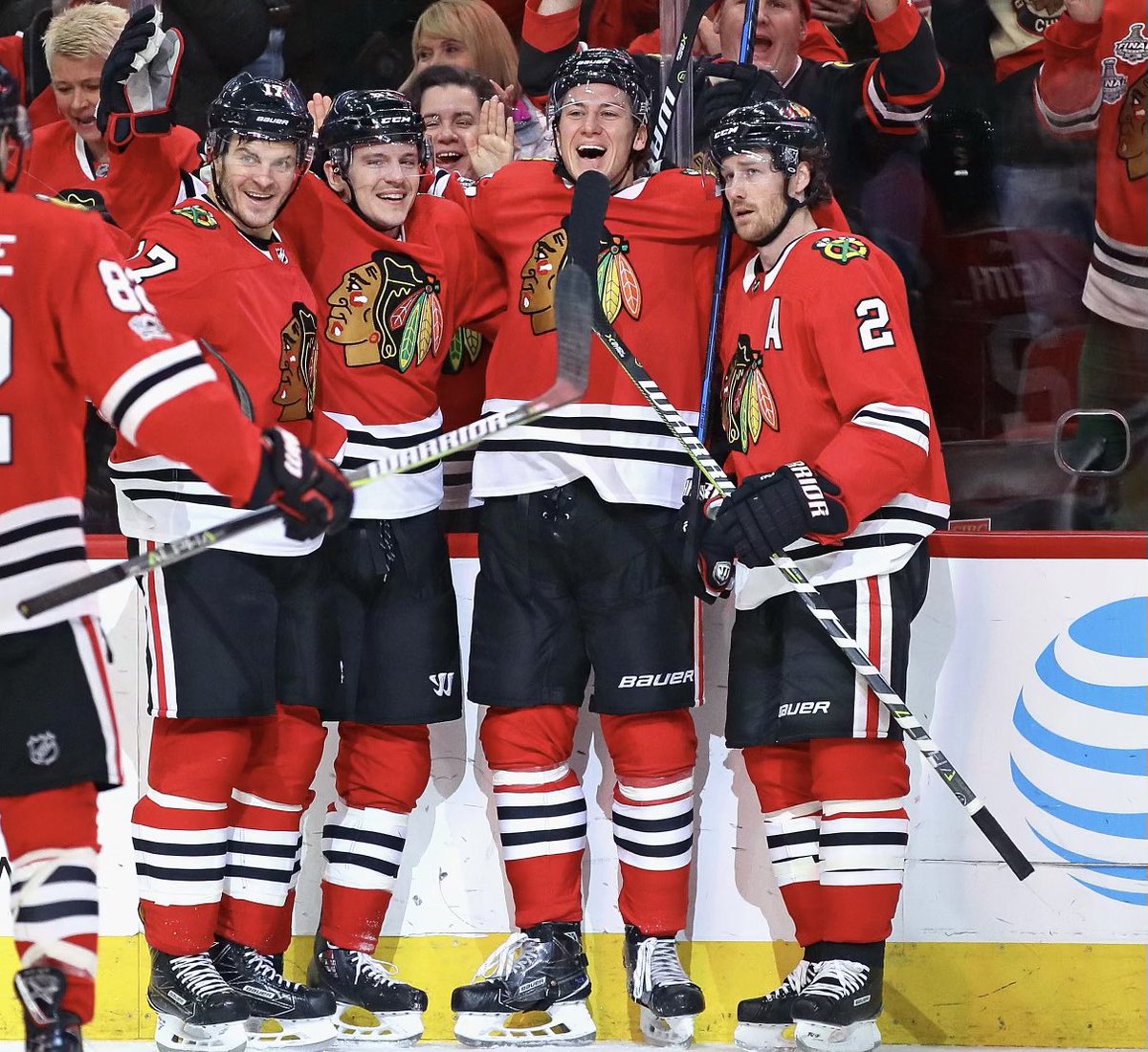 Congrats <a href="/DuncanKeith/">Duncan Keith</a> on an incredible career. Best in class #DK2