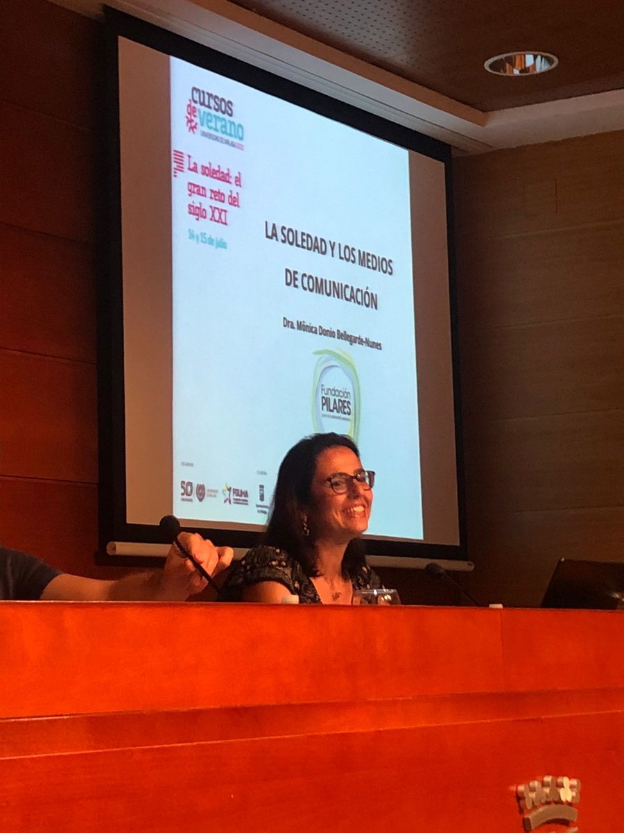 Intervención de nuestra compañera <a href="/mo_belle/">Mônica Donio Bellegarde</a> en la #mesaredonda organizada por la <a href="/InfoUMA/">Universidad de Málaga</a> hablando sobre #soledad y #mediosdecomunicacion 
#NuevasTecnologías
#PersonasMayores