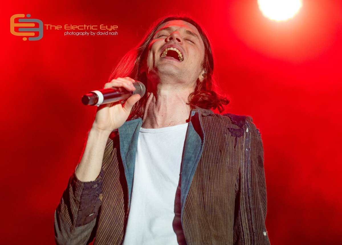 MyElectricEye's tweet photo. Looking forward to @carfestevent 2022 .. last year was epic with @JamesBayMusic  .. Back in the pit for some more action this year. #carfestsouth #carfest2021 #carfest2022 #eventphotography @nikoneurope #jamesbay #jamesbaymusic #jamesbaylive https://t.co/rpijqfBWHl