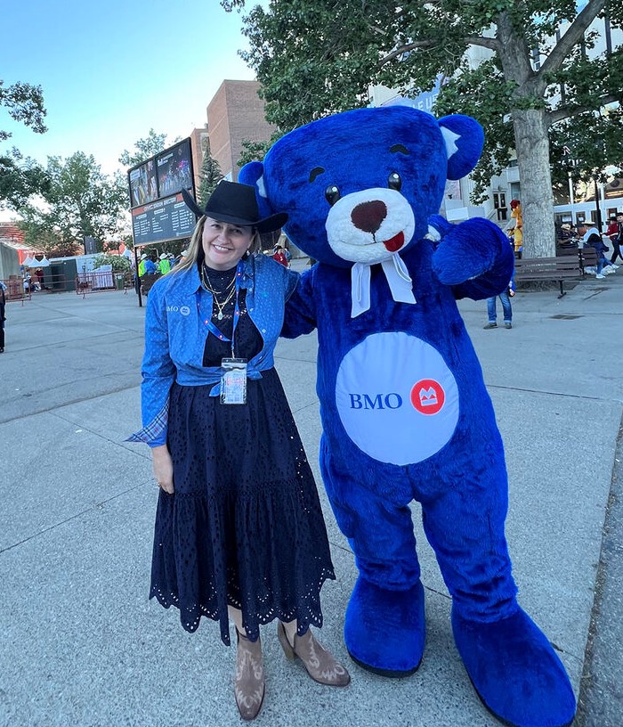 The Calgary Stampede is back in full force and it’s absolutely energizing to see waves of BMO Blue and smiles as far as the eye can see. As they say at Stampede, YAHOO! #proudtoworkatBMO #Stampede2022