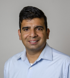 KildsigCPPR's tweet photo. Dr. @RamanBahal is awarded tenure and promotion to Associate Professor @UConnPharmacy.  CPPR Associate Director, Dr. @XiulingLu, is promoted to Professor.  Congratulations to all!  https://t.co/LPXOHzcGgN  https://t.co/L44dPfxwIb https://t.co/nVuwpOPEDZ