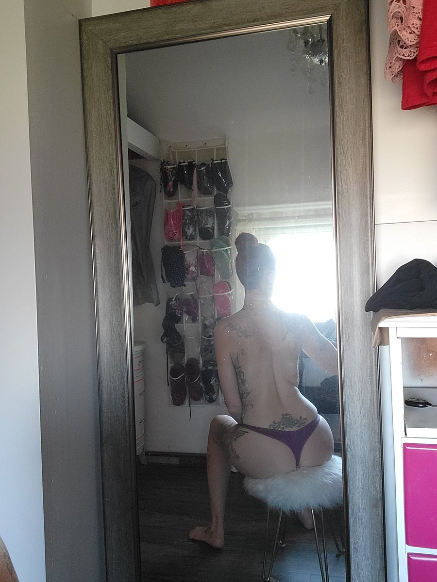 Horny Naughty Nurse tweet media