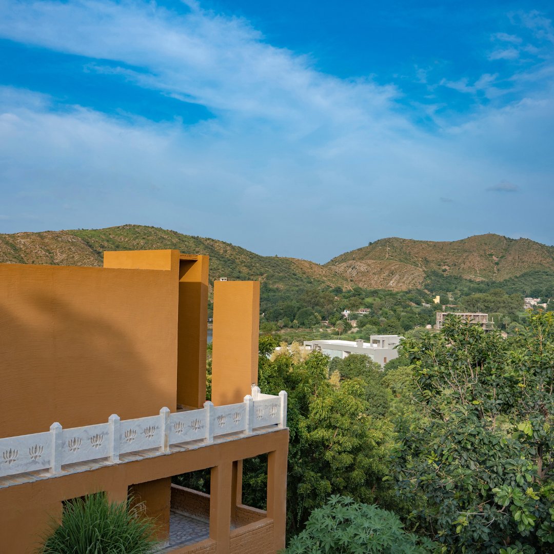 fabgetaways's tweet photo. Fancy a Private Pool Villa ? Stay at the Yaan Wellness Retreat, Udaipur ☀️

2 Nights starting at ₹29,999 for 2 Adults with taxes

View this deal:
https://t.co/sfWc20WahE

#FABgetaways #udaipur #YAAN #privatepoolvilla #Rajasthan #luxuryhotel #luxuryresort #getaway #Wanderlust https://t.co/NNT88LMMS9