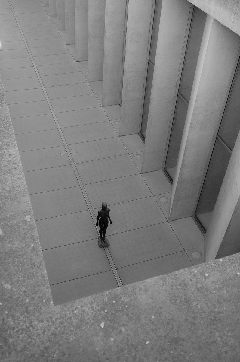 BozhkoDM's tweet photo. A day of shooting LeicaME strictly in b&amp;w jpegs. Lens is Ultron 35mm f2. https://t.co/rP30TtLaYo
