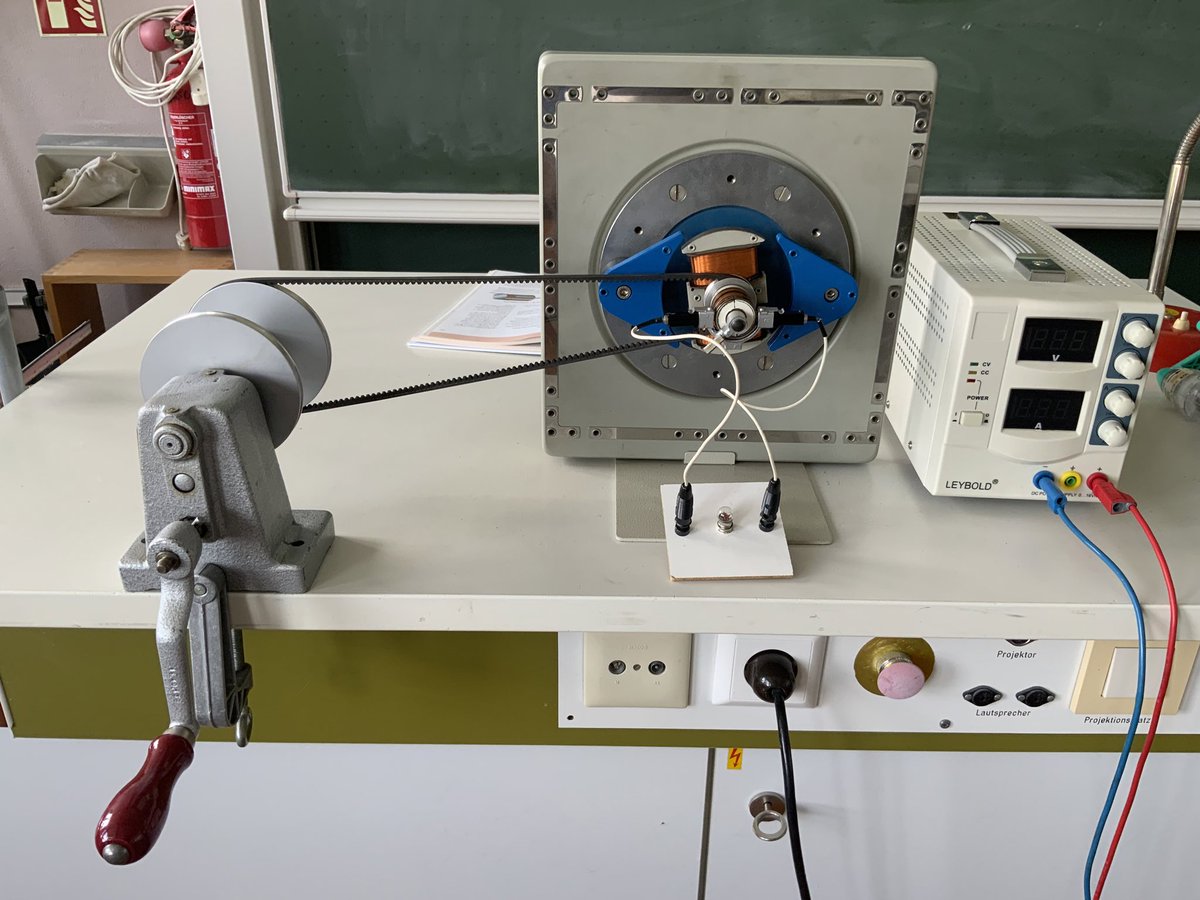 #twlz #physikedu #ichlehrphysik #mintedu

#Taskcards zum Thema Elektromotor und Generator: Insgesamt 13 Stationen mit 

- Grundlagen (learningapps.org)
 - kleinen Inputs (Buchtext, Videos)
- Experimenten
- Quiz von leifiphysik 

kurzelinks.de/d9ai