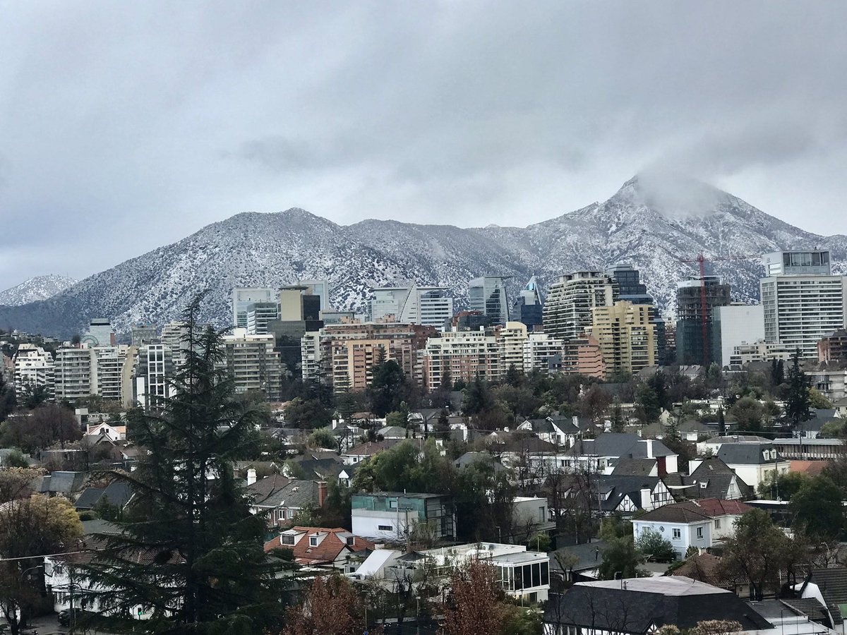 jaegerfull's tweet photo. #Nieve linda postal desde providencia 🤍 https://t.co/KXQHzbrCwU