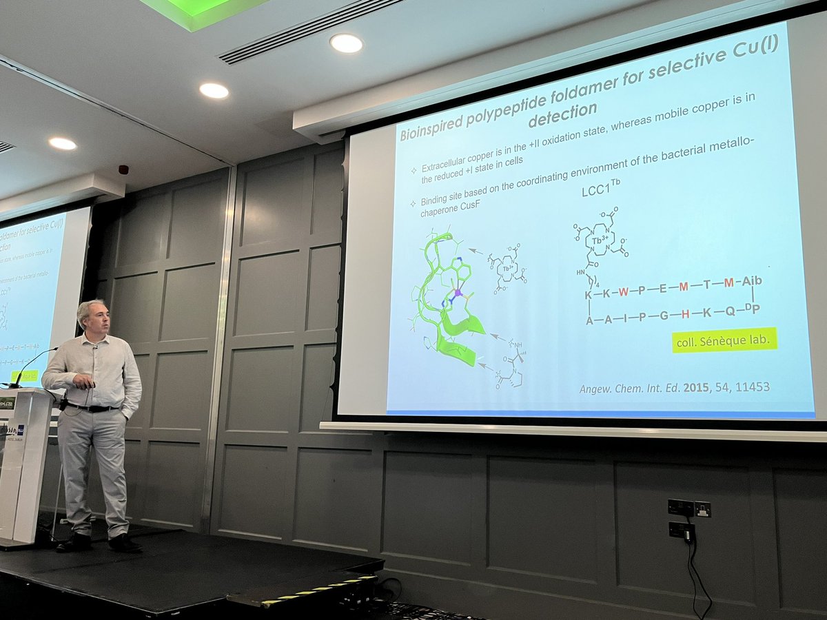 msmlg2020's tweet image. We kicking of the special afternoon of the 7th MSMLG meeting dedicated to Pro. AP de Silva @QUBelfast @QUBCCE with a fantastic lecture by Nathan @mcclenaghan_lab a former PhD student of AP!