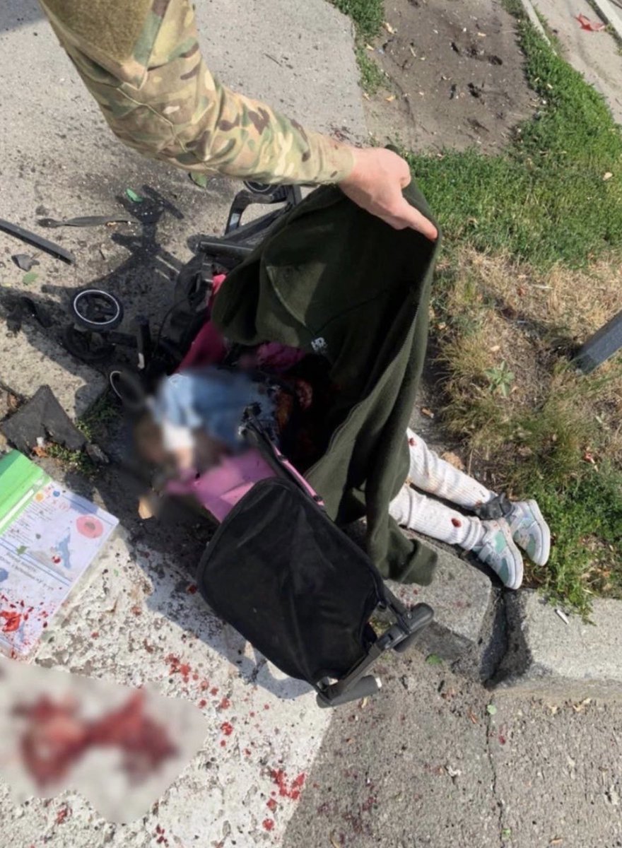 mitryayevaa's tweet photo. #russiaisaterrorisstate pure baby and mother before their death today in #Vinnytsia .
#terrorussia saying they target only military objects. #StandWithUkraine #StopRussiaNOW https://t.co/MF2Y1135IV