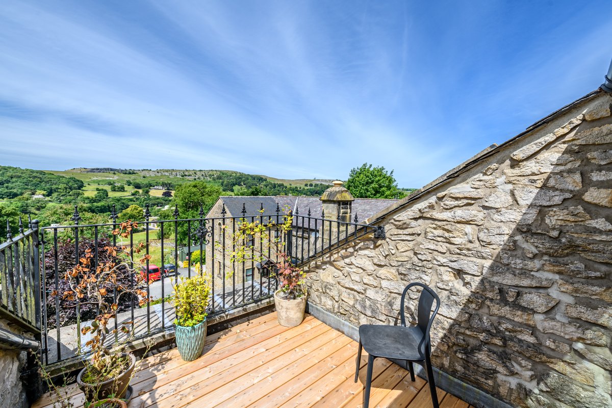 New #Property added in Langcliffe for more details visit
 rightmove.co.uk/properties/124…