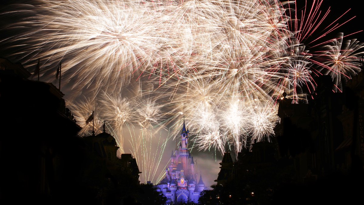 DisneyParks tweet picture
