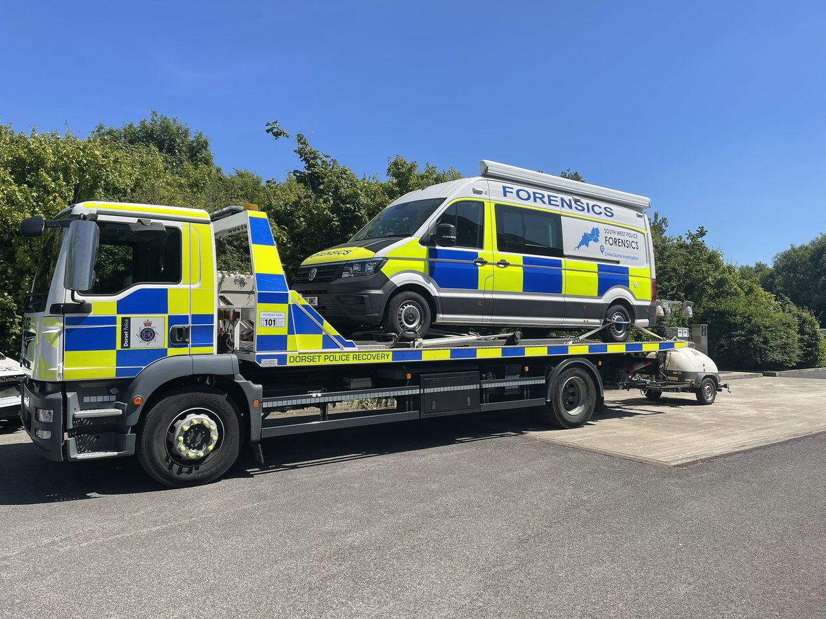 4906Sc's tweet image. Nothing to see here !! @DP_RyanHowell #servicetime