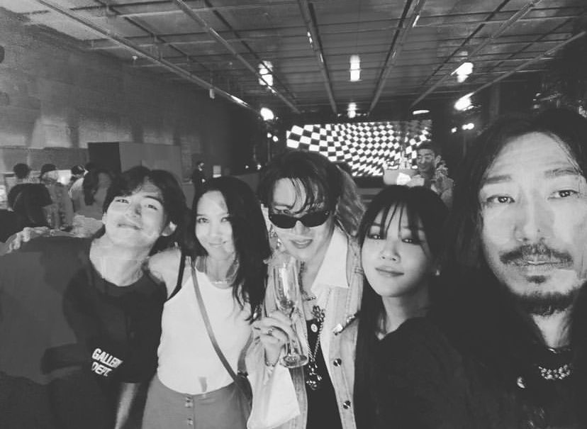 btsinthemoment's tweet photo. [nakedbibi] instagram post 

👤 jack in the box's music was tasty 
and jhope is cool 🤩 https://t.co/0qL232Uzq9