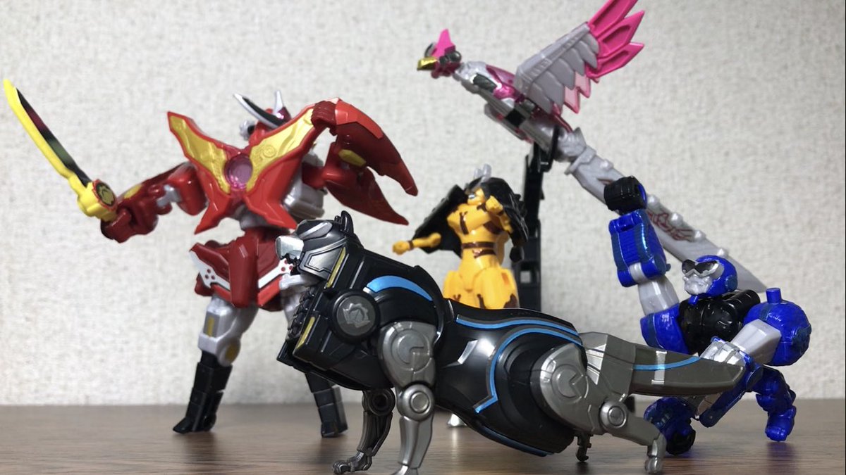 ミニプラドンオニタイジン楽しいですね\( ˙꒳​˙  \三/ ˙꒳​˙)/

YouTubeをこっそりと
食玩　ドンオニタイジン組立て　ミニプラ　暴太郎合体シリーズ01 暴太郎戦隊ドンブラザーズ
youtu.be/zMVXHMrzPLM