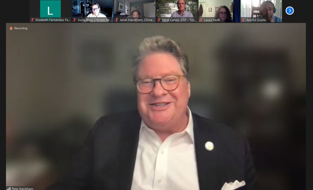 SenatorHarckham's tweet image. Thank you Suzie Ross and #climaterealityproject for inviting me to a Teach-in, where I got to explain more about how the process up in Albany works and what it takes to both advocate for and get a bill passed.