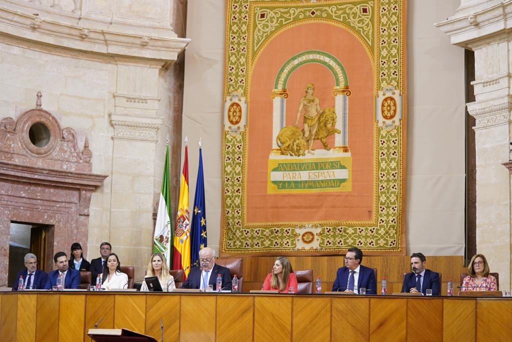 Rogelio Velasco (@rogeliovelascop) on Twitter photo ¡Enhorabuena <a href="/JesusRAguirre/">Jesús Aguirre</a> por tu nuevo cargo como presidente del <a href="/ParlamentoAnd/">Parlamento Andalucía</a>!
Estoy seguro que tu capacidad de diálogo, acuerdo y trabajo serán clave en esta nueva legislatura. ¡Enhorabuena <a href="/JesusRAguirre/">Jesús Aguirre</a> por tu nuevo cargo como presidente del <a href="/ParlamentoAnd/">Parlamento Andalucía</a>!
Estoy seguro que tu capacidad de diálogo, acuerdo y trabajo serán clave en esta nueva legislatura.