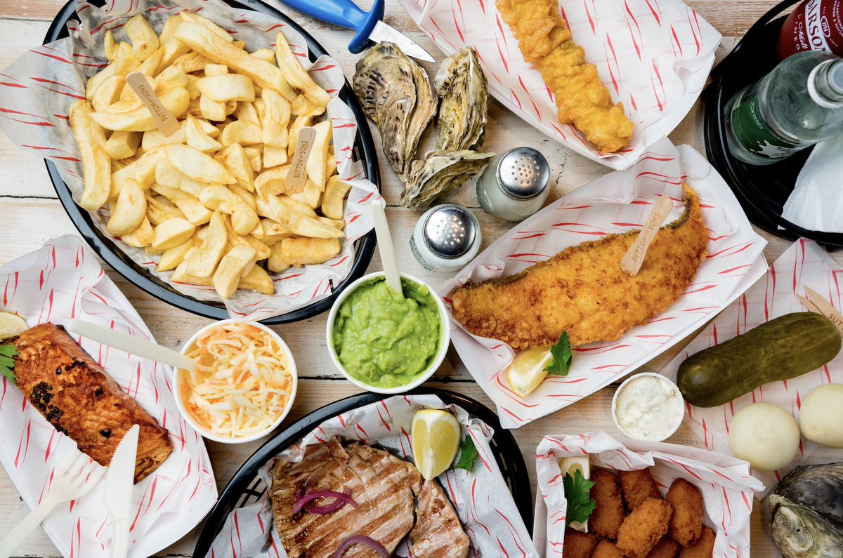 sutton_and_sons's tweet photo. Perfect start to the weekend ☀️
#fishandchips #chippychat #takeaway https://t.co/knBKu3ANvQ