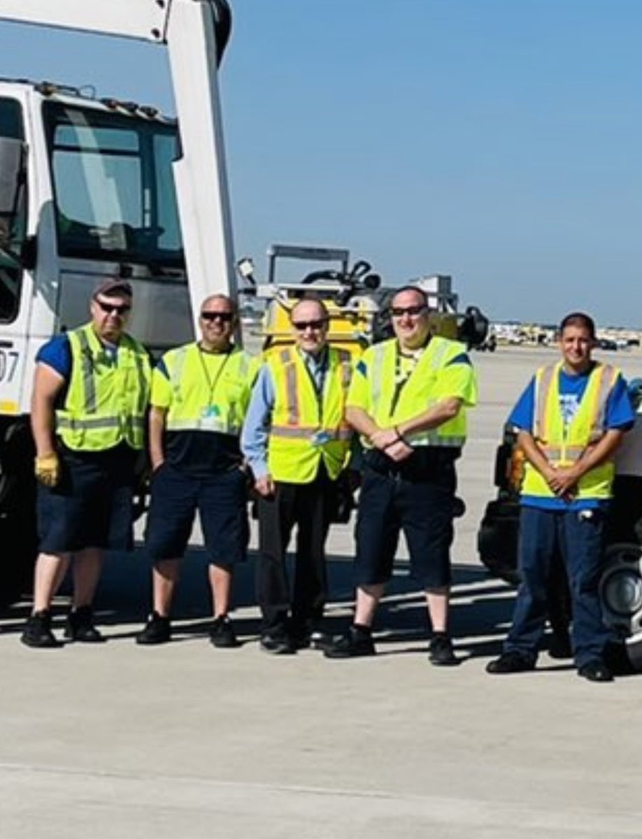 ORDisUNITEDinSAFETY (@ordsafetyunited) on Twitter photo ORD Safety Advocates along with the ORD Deicing Team joined the City of Chicago to clean the T5 ramp today. Teamwork makes the Dreamwork! #OrdSafe1 <a href="/JMRoitman/">Jon Roitman</a> <a href="/MikeHannaUAL/">Mike Hanna</a> <a href="/SashaJDC/">Sasha Johnson</a> <a href="/OmarIdris707/">Omar Idris</a> <a href="/JohnK_UA/">John Kleberg</a> <a href="/clarida123/">Christine Clarida</a> ORD Safety Advocates along with the ORD Deicing Team joined the City of Chicago to clean the T5 ramp today. Teamwork makes the Dreamwork! #OrdSafe1 <a href="/JMRoitman/">Jon Roitman</a> <a href="/MikeHannaUAL/">Mike Hanna</a> <a href="/SashaJDC/">Sasha Johnson</a> <a href="/OmarIdris707/">Omar Idris</a> <a href="/JohnK_UA/">John Kleberg</a> <a href="/clarida123/">Christine Clarida</a>