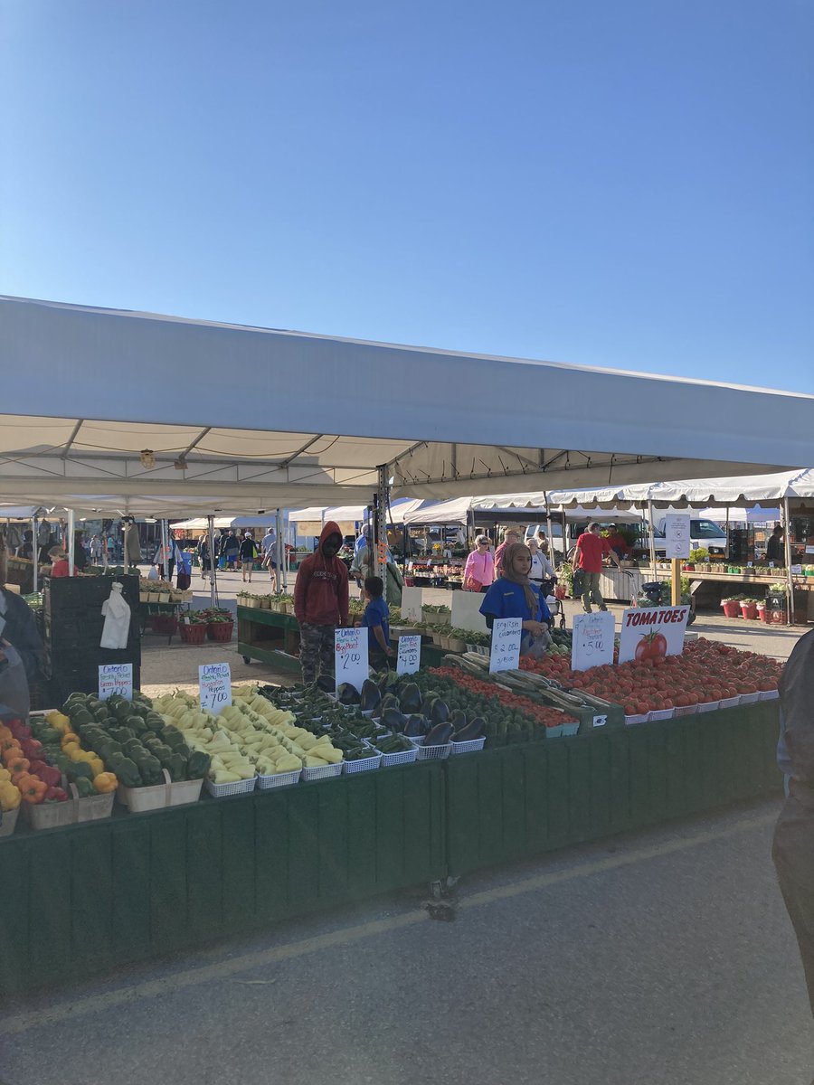 LeanderCampbell's tweet photo. #cropmap22 is off to a late start today as #TwitterlessGreg and I decided to actually walk on this trip and visited the St. Jacob’s Market today. https://t.co/YYcjUDfKSl