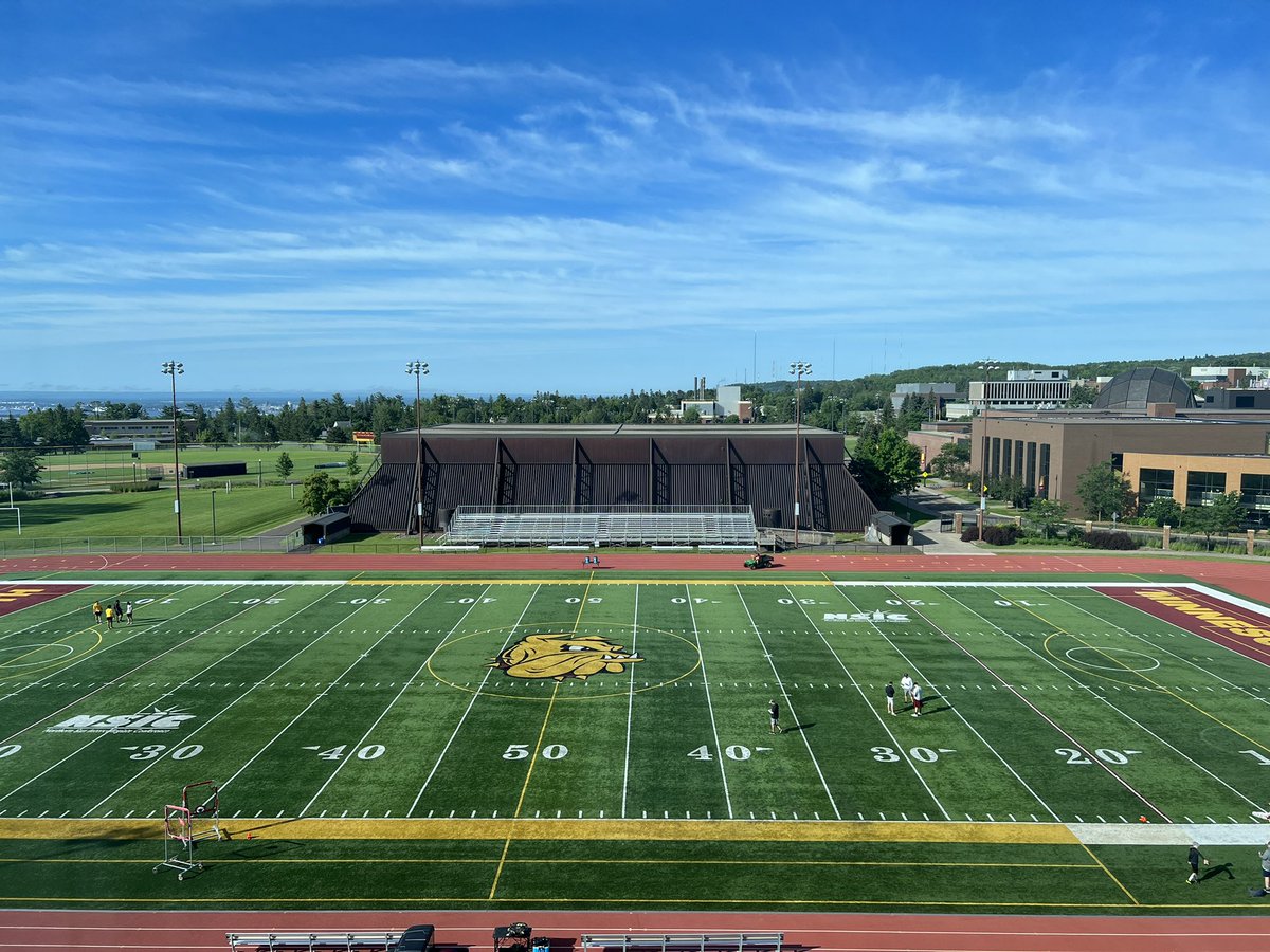 Calm before the storm!! Excited to have the young dogs on campus for the next two days!!

#BulldogCountry / #EarnIt