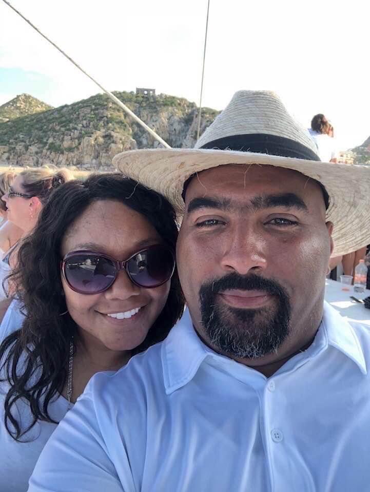 Coach Robert Valdez tweet media