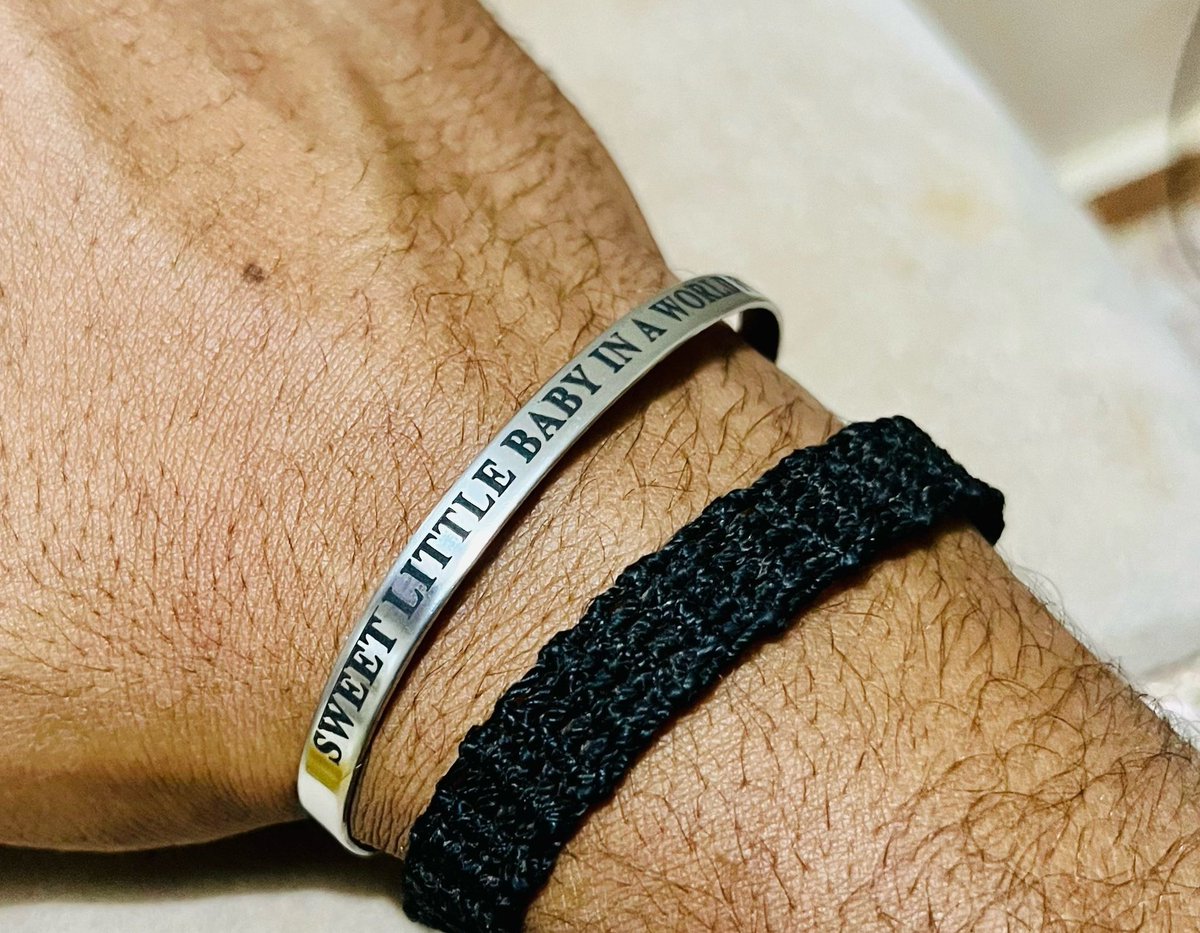 majic_silver's tweet photo. نجعل من تاريخك المهم تحفه فنيه 🤩
كتابه بالليزر ع الخواتم الاساور  الساعات
م تنسو الساعه ٨ السحب
لايك ورتويت💓
للطلب D.m https://t.co/dYUxUxqFQq