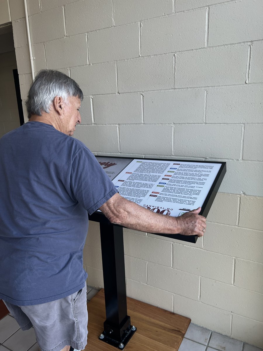 Do you like history? Learn all about the Admiral Coontz Recreation Center (The Armory) right inside the door! A very famous young singer performed at the opening ceremonies! #hannibalparks #hannibalproud