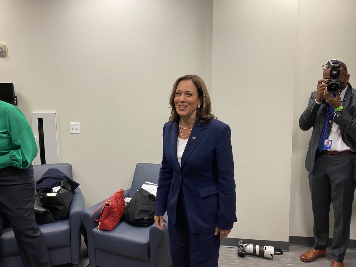 AdrianGarciaHTX's tweet photo. Proud to represent #HarrisCounty and share just a bit of the transformative programs @LinaHidalgoTX @RodneyEllis and I are doing to help lift our community. Thank you to @JoeBiden and @KamalaHarris for their commitment to local communities! https://t.co/iMZn85p0Ly