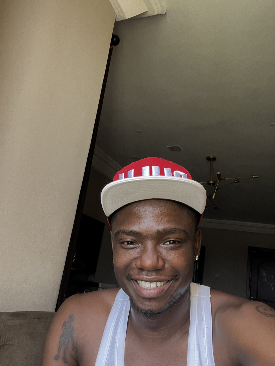 Obacruze's tweet photo. 🌺⛹🏾‍♂️ https://t.co/73GP7gzv4T