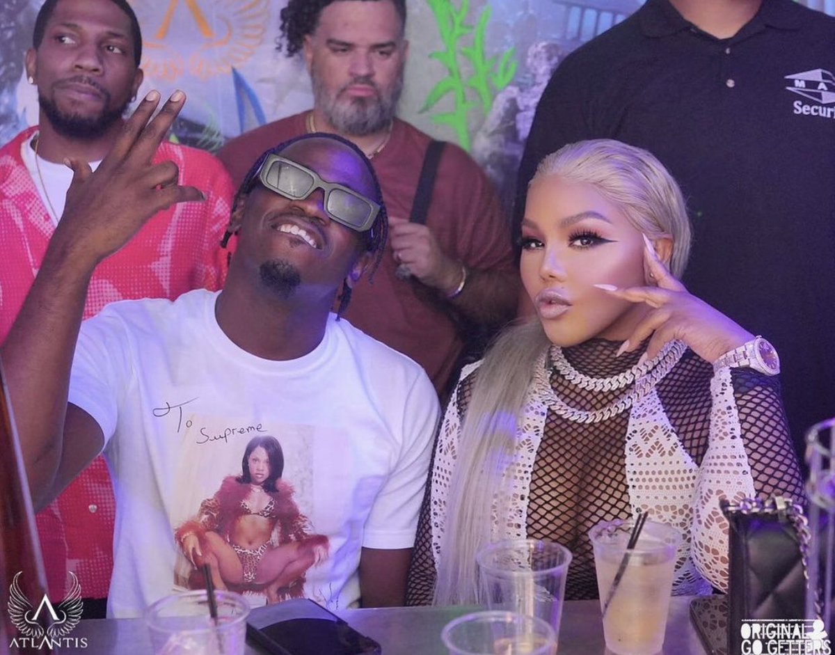 LilKimUK's tweet photo. Lil’ Kim At @AtlantisNewYork https://t.co/eWmfIj39pW