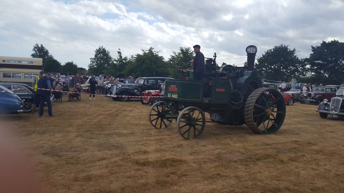 Just a normal Thursday afternoon in Suffolk <a href="/thesuffolkcoast/">The Suffolk Coast</a> #classicsonthegreenfriston