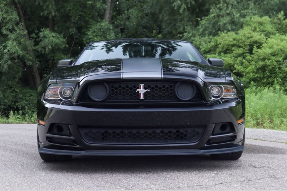 GrAutoGalllery's tweet photo. 2013 Ford Mustang Boss Laguna Seca
⚙️ 5.0L V8
🛣 11k miles 

Ford introduced the BOSS 302 setup with the Laguna Seca Edition that allowed their owners to enjoy a remarkable setup done at the Ford Factory. 302 Hi-Po V8 that has 444HP and 380 pounds of torque. #Ford #Mustang https://t.co/NCh9IKxPxZ