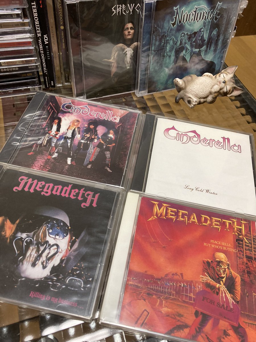 DreamCh24621504's tweet image. Hi, guys.
I listened to these CDs on July 14th, 2022.

Night Songs
Long Cold Winter / Cinderella🇺🇸
R.I.P. #JeffLaBar ✝️
Killing Is My Business... and Business Is Good!
Peace Sells... but Who's Buying? / Megadeth🇺🇸
R.I.P. #GarSamuelson ☦️

and more…

ヽ(・∀・)Good night.