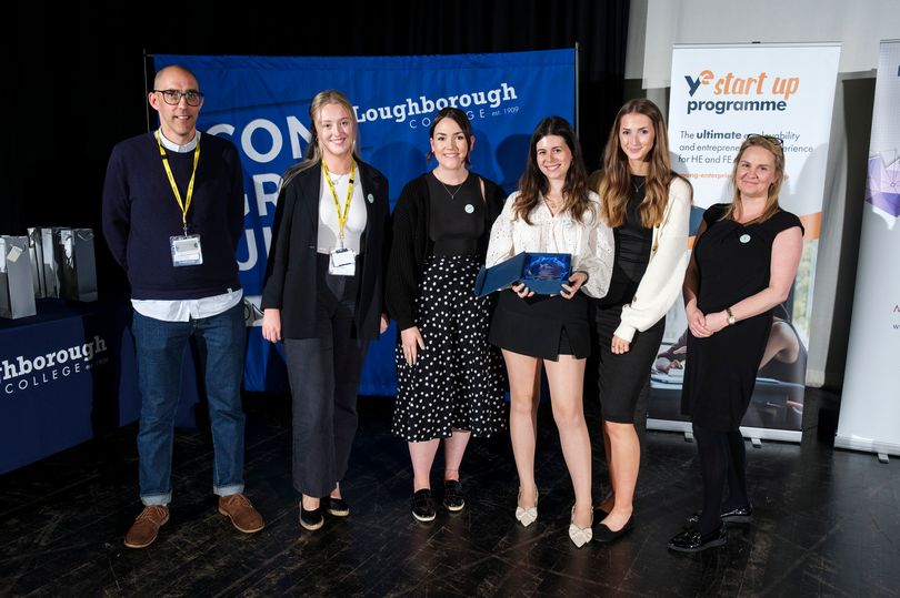 livunicareers's tweet photo. Great story in @LivEchonews about @livuni students who have created a new safety device to help against hate crimes as part of a #YoungEnterprise & #livunicareers programme with @LivUniPsyc.
Read the full story here > https://t.co/RRh27BAhuS
#SafeU #LivUniEnterprise #TeamLivUni https://t.co/It7ULOLTcD