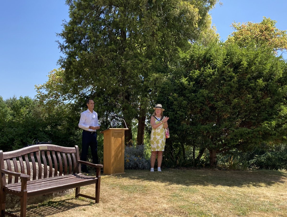 ExploreSurreyUK's tweet photo. ‘Treescapes’ thank you tea for community groups & parishes involved in Surrey’s planting scheme of a tree planted for each of our 1.2m residents. Over 30k planted to date! Held at the beautiful wooded grounds of Woodhatch, new HQ in Reigate #righttreerightplace #communityplanting https://t.co/tg2FMT8im5