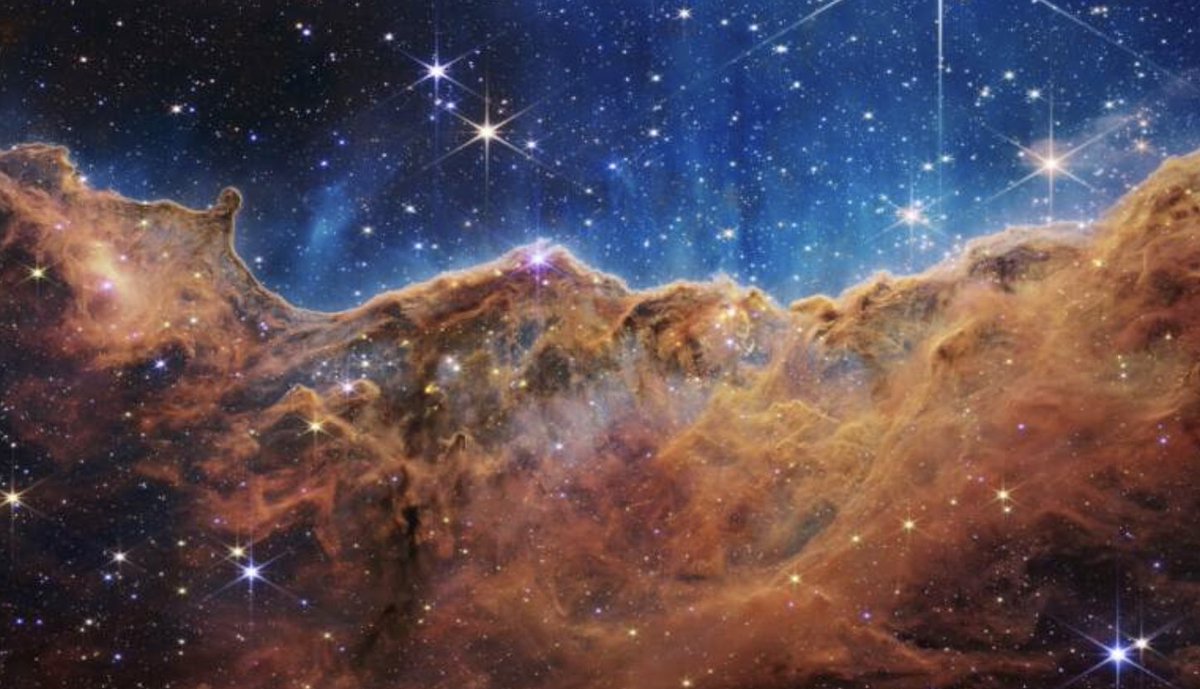 whyyradiotimes's tweet photo. .@elnjensen: "We'll learn more about planets around other stars. We know of more than 5,000 of them...now we will be able to look at the atmospheres of those planets...we have no idea what that's going to look like but it will be fun." #JWST 🪐 https://t.co/fVnWixzqun https://t.co/MSUfFDa35u
