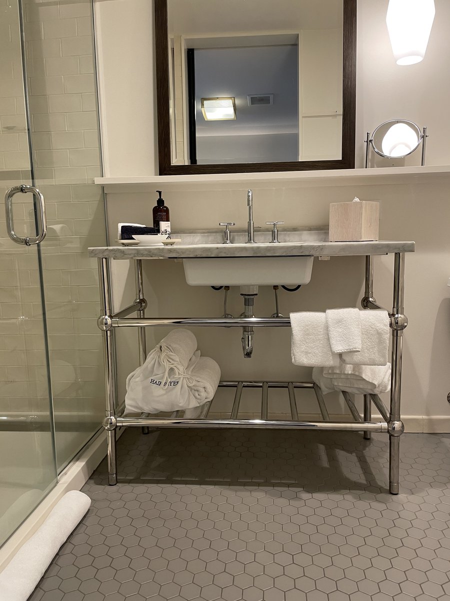 BryanAshleyInc's tweet photo. Rise and shine, it's time to check out this design! 

The Alida's custom furnishings reflect a commitment to harmonizing modern design with the rich cultural heritage of the Riverfront. https://t.co/Vbfu3mznK8