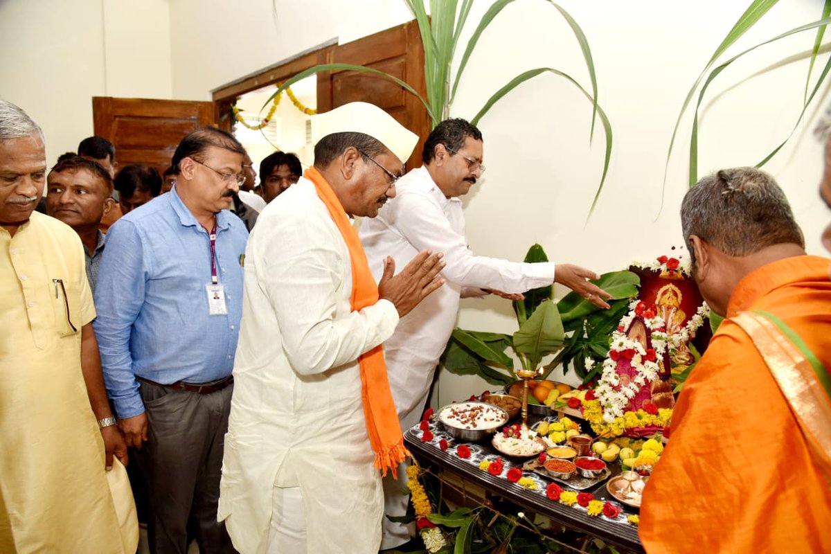 AHVS_Karnataka's tweet photo. ದಿನಾಂಕ 14/07/2022 ರಂದು, ಪಶು ವೈದ್ಯಕೀಯ ಪಾಲಿಕ್ಲಿನಿಕ್ ವಿಜಯಪುರ ಜಿಲ್ಲೆಯ ನೂತನ ಕಟ್ಟಡವನ್ನು ಮಾನ್ಯ ಪಶುಸಂಗೋಪನೆ ಸಚಿವರಾದ ಶ್ರೀ ಪ್ರಭು ಬಿ. ಚೌಹಾಣ್ ರವರು ಉದ್ಘಾಟಿಸಿದರು. ಮಾನ್ಯ ಶಾಸಕರಾದ ಶ್ರೀ ಬಸವನಗೌಡ ಆರ್. ಪಾಟೀಲ್ (ಯತ್ನಾಳ್) ಹಾಗೂ ಡಾ.ಪ್ರಾಣೇಶ ಆರ್ ಜಹಗೀರದಾರ್ ಉಪನಿರ್ದೇಶಕರು ಉಪಸ್ಥಿತರಿದ್ದರು.
#Vijaypura #Inauguration https://t.co/DeOTScenFm