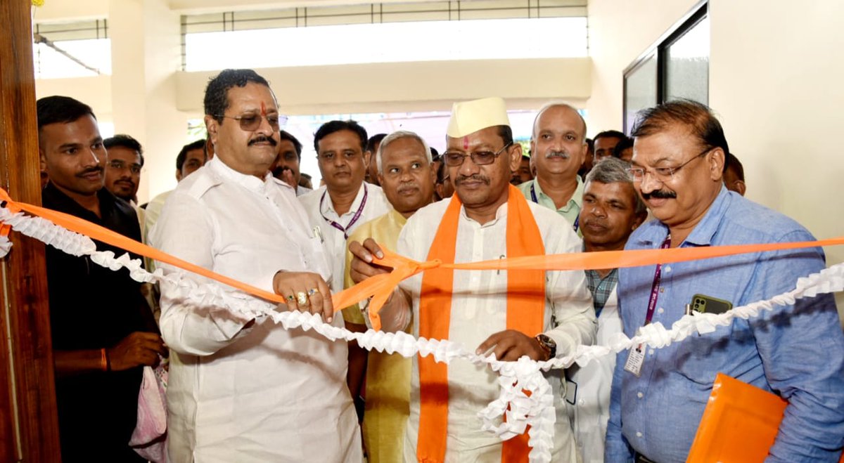 AHVS_Karnataka's tweet photo. ದಿನಾಂಕ 14/07/2022 ರಂದು, ಪಶು ವೈದ್ಯಕೀಯ ಪಾಲಿಕ್ಲಿನಿಕ್ ವಿಜಯಪುರ ಜಿಲ್ಲೆಯ ನೂತನ ಕಟ್ಟಡವನ್ನು ಮಾನ್ಯ ಪಶುಸಂಗೋಪನೆ ಸಚಿವರಾದ ಶ್ರೀ ಪ್ರಭು ಬಿ. ಚೌಹಾಣ್ ರವರು ಉದ್ಘಾಟಿಸಿದರು. ಮಾನ್ಯ ಶಾಸಕರಾದ ಶ್ರೀ ಬಸವನಗೌಡ ಆರ್. ಪಾಟೀಲ್ (ಯತ್ನಾಳ್) ಹಾಗೂ ಡಾ.ಪ್ರಾಣೇಶ ಆರ್ ಜಹಗೀರದಾರ್ ಉಪನಿರ್ದೇಶಕರು ಉಪಸ್ಥಿತರಿದ್ದರು.
#Vijaypura #Inauguration https://t.co/DeOTScenFm