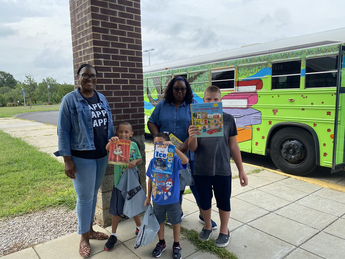 ShilohValleyES's tweet photo. We LOVED having the #UCPSBookBus at Summer Bridge Camp today! @AGHoulihan @UCPSNC @mrs_khorne @sambasden https://t.co/CkdEmyF9Vb