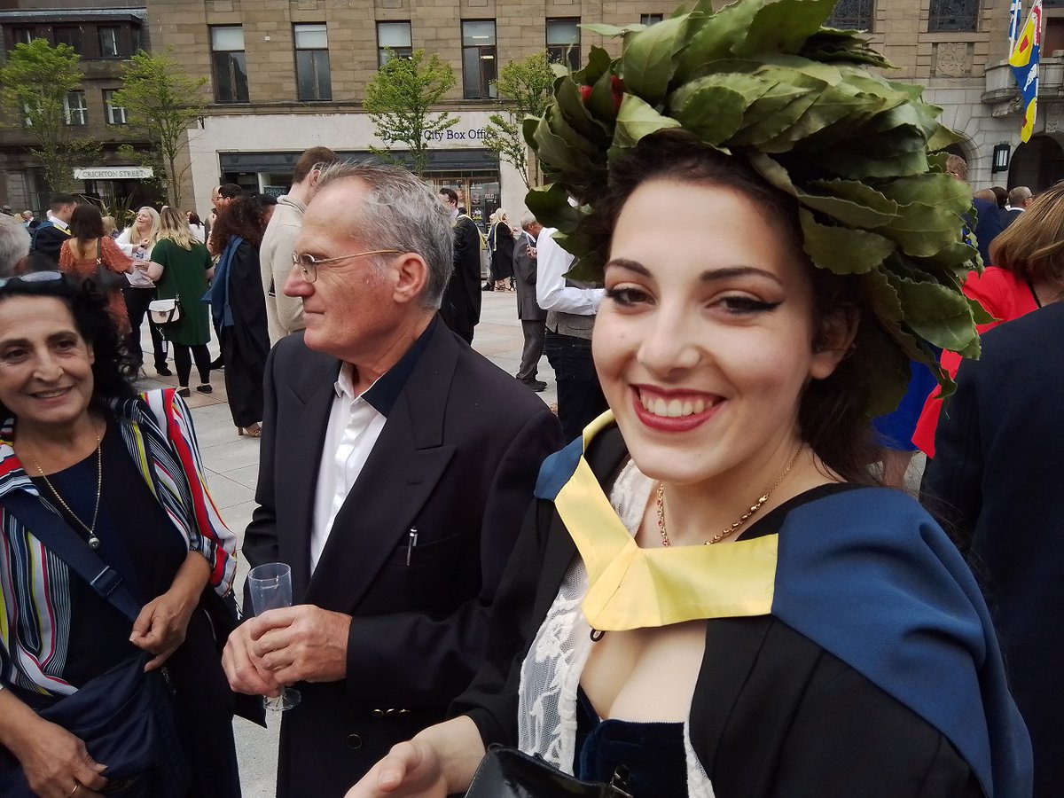 AbertaySci's tweet photo. 2021 Graduation in 2022 - great to meet our former students back for celebration in person #AberYay #BeAbertay https://t.co/mqTtow94P9