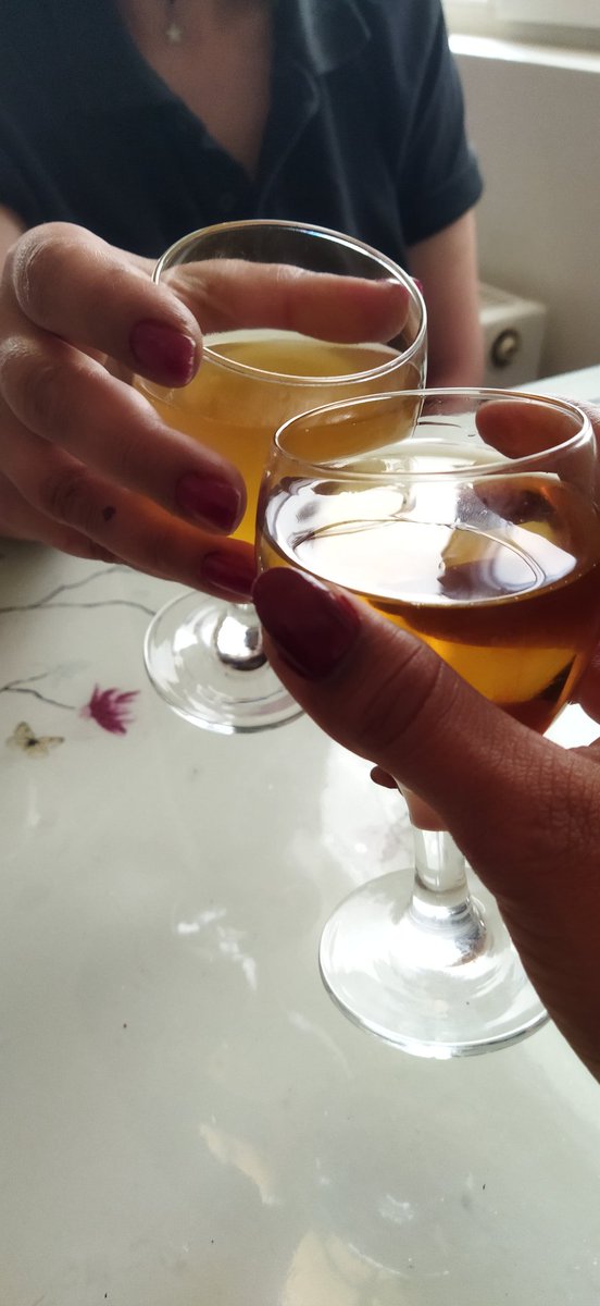 Kız kıza takılalım bugünde 🥂